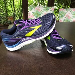 Women’s Brooks Transcend 4 Running Shoe